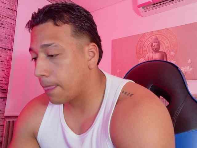 Tom-Muscle Tom-Muscle