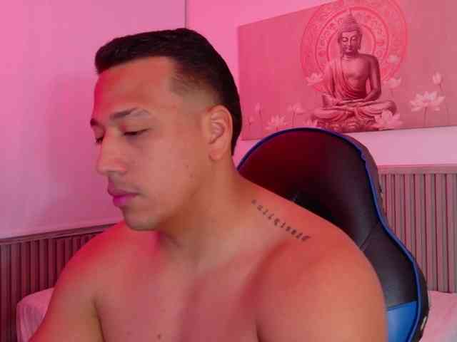 Tom-Muscle Tom-Muscle