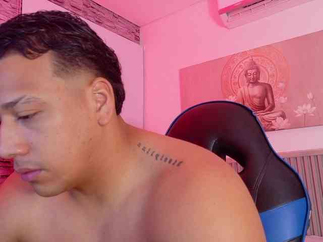 Tom-Muscle Tom-Muscle