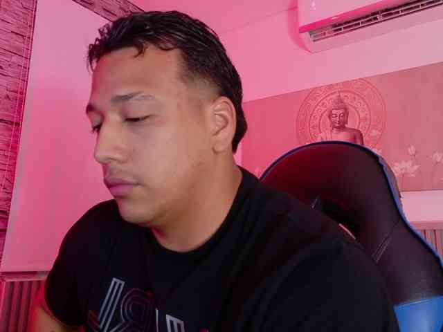 Tom-Muscle Tom-Muscle