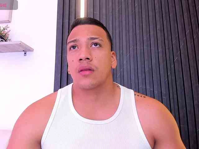 Tom-Muscle Tom-Muscle