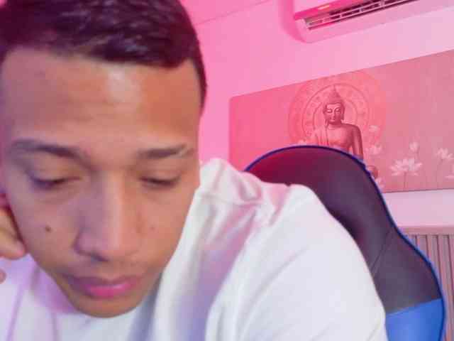 Tom-Muscle Tom-Muscle