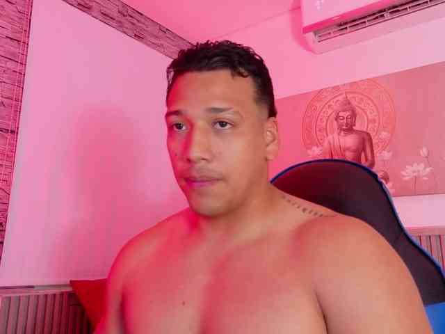 Tom-Muscle Tom-Muscle