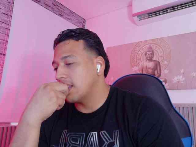 Tom-Muscle Tom-Muscle