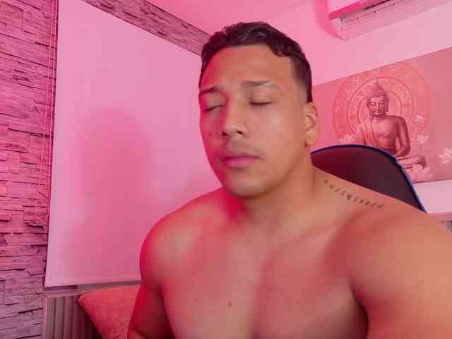 Tom-Muscle Tom-Muscle