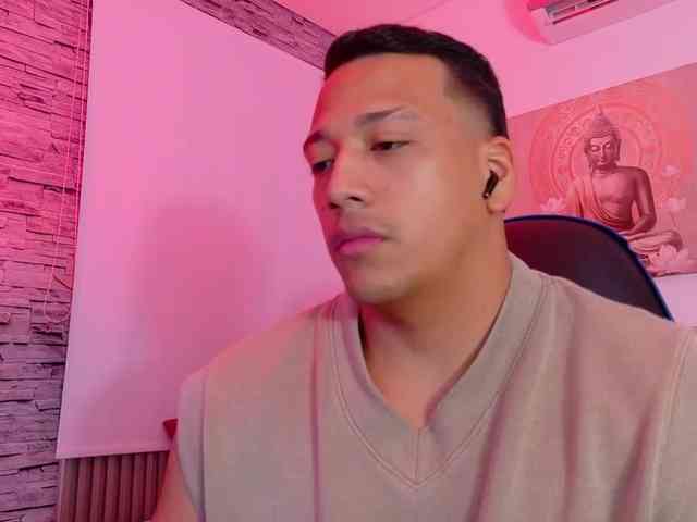 Tom-Muscle Tom-Muscle