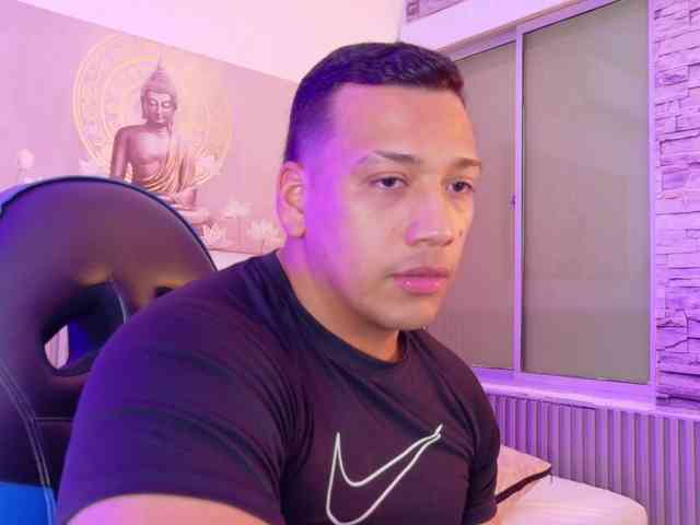 Tom-Muscle Tom-Muscle