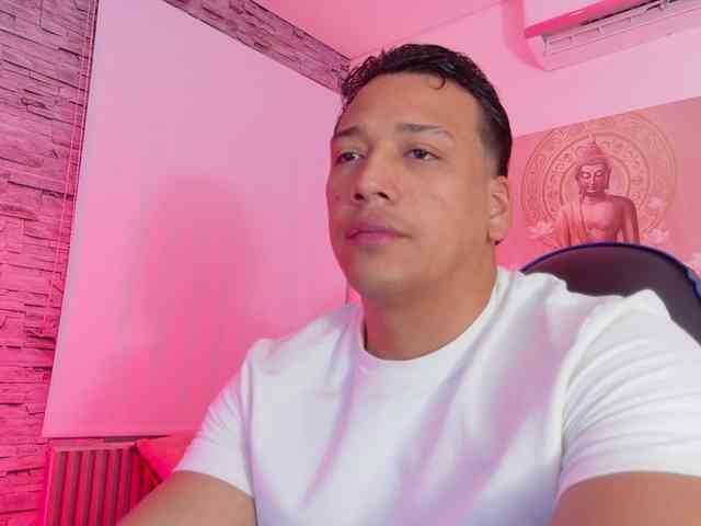 Tom-Muscle Tom-Muscle