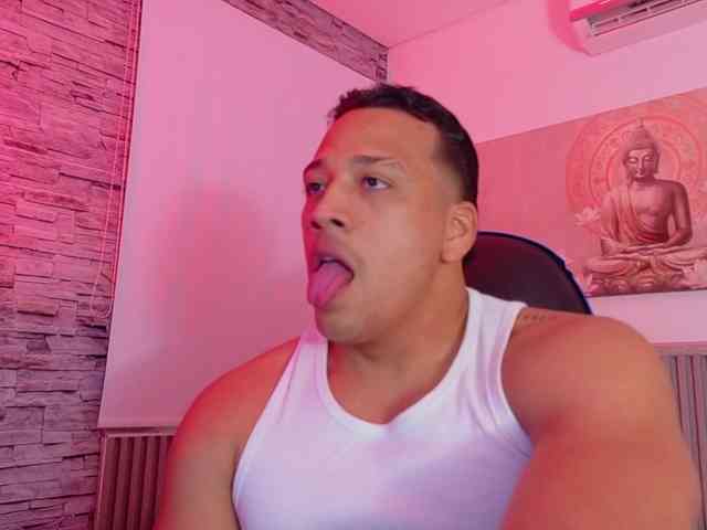 Tom-Muscle Tom-Muscle