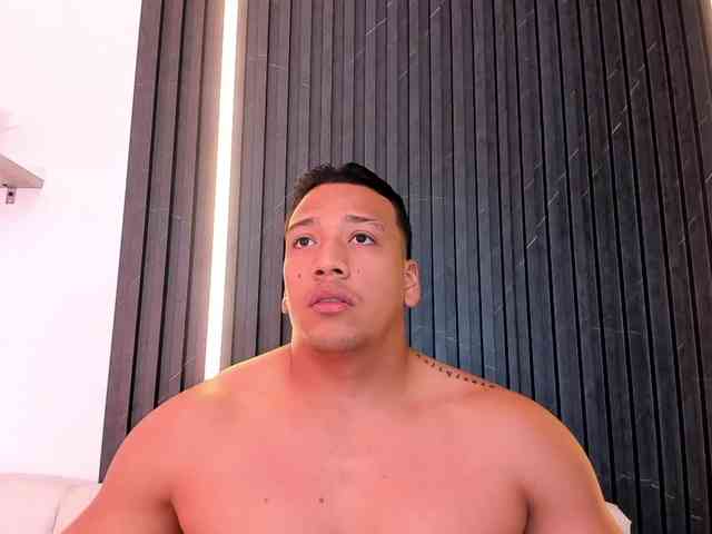 Tom-Muscle Tom-Muscle