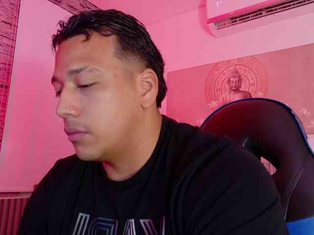 Tom-Muscle Tom-Muscle