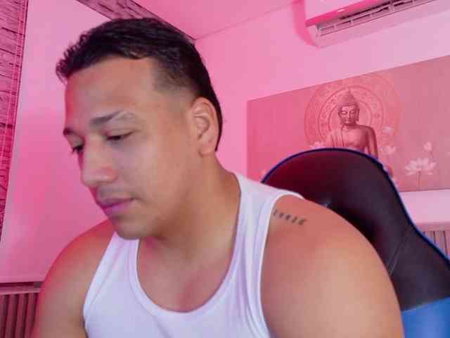 Tom-Muscle Tom-Muscle