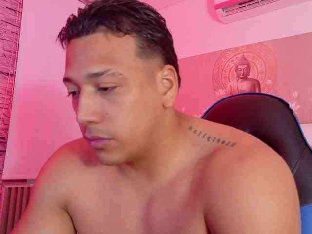 Tom-Muscle Tom-Muscle