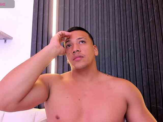 Tom-Muscle Tom-Muscle