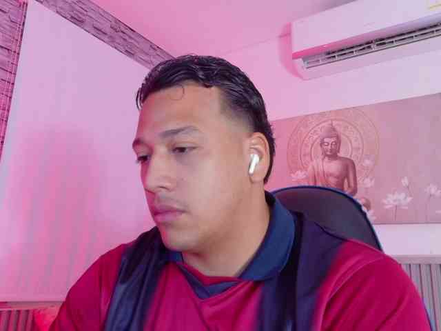 Tom-Muscle Tom-Muscle