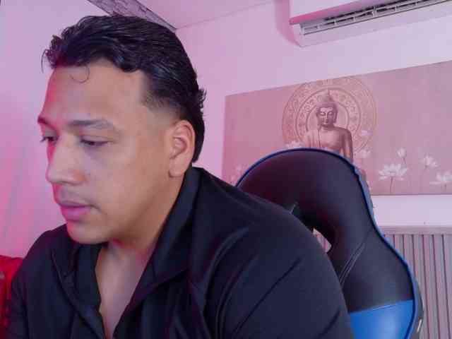 Tom-Muscle Tom-Muscle