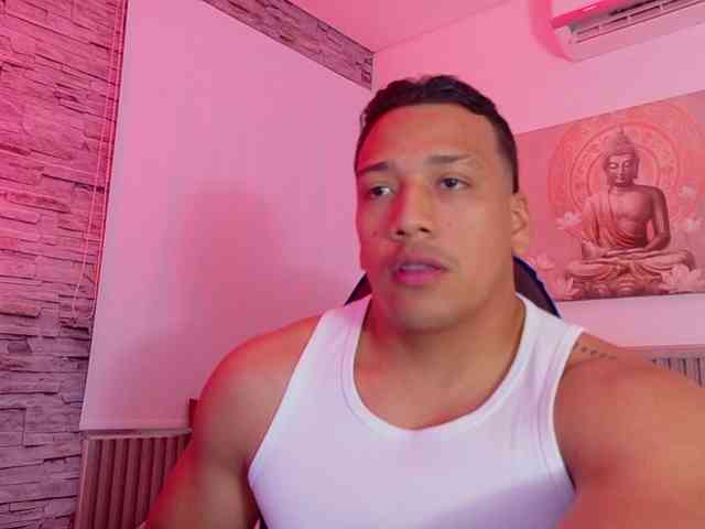 Tom-Muscle Tom-Muscle