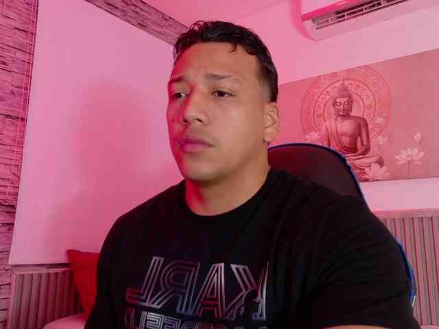 Tom-Muscle Tom-Muscle