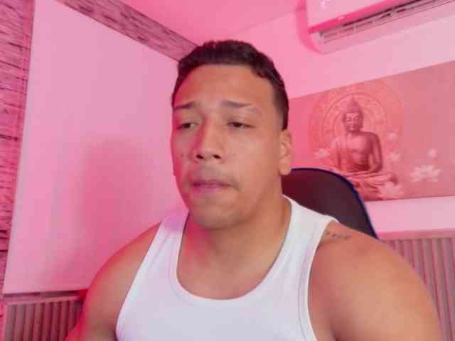 Tom-Muscle Tom-Muscle