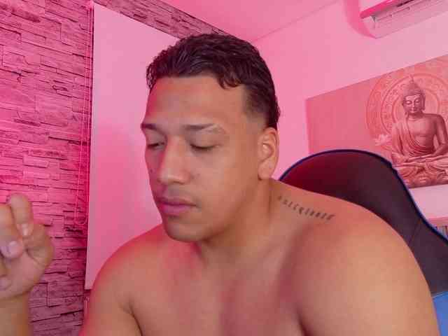 Tom-Muscle Tom-Muscle