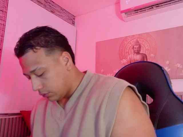 Tom-Muscle Tom-Muscle