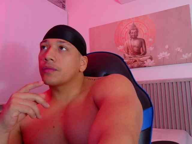 Tom-Muscle Tom-Muscle