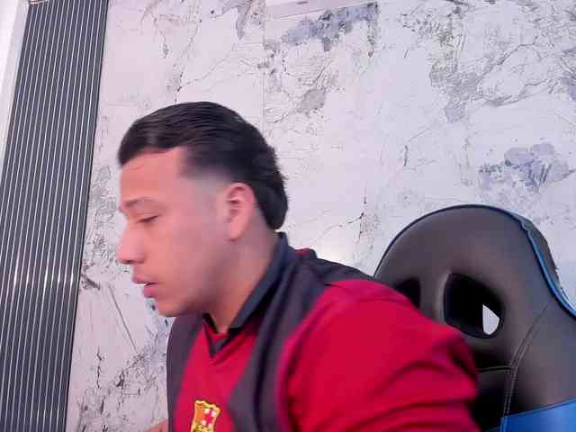 Tom-Muscle Tom-Muscle