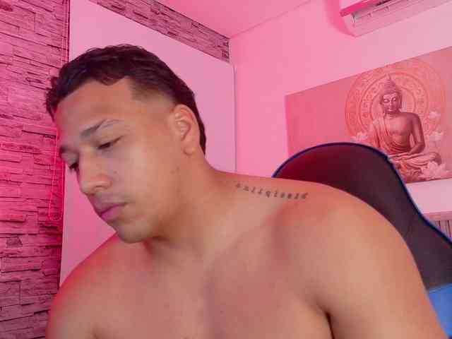 Tom-Muscle Tom-Muscle