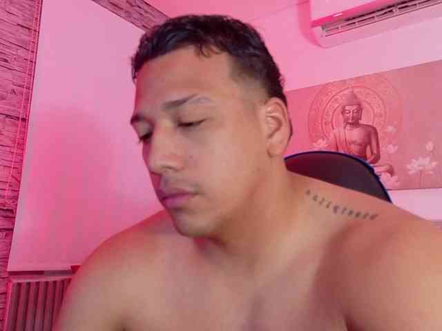 Tom-Muscle Tom-Muscle