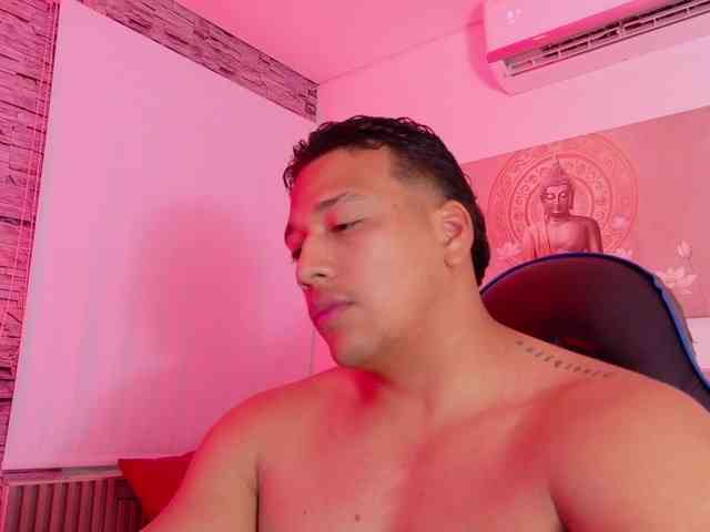 Tom-Muscle Tom-Muscle