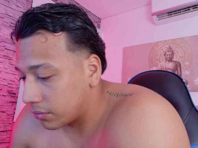 Tom-Muscle Tom-Muscle