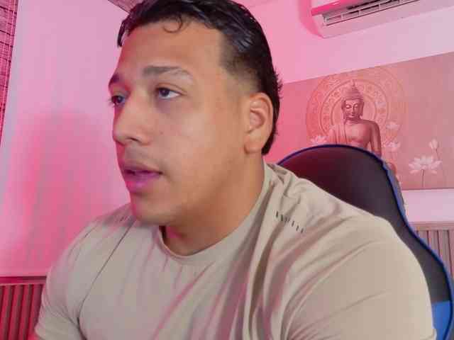 Tom-Muscle Tom-Muscle