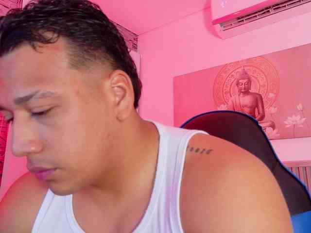 Tom-Muscle Tom-Muscle