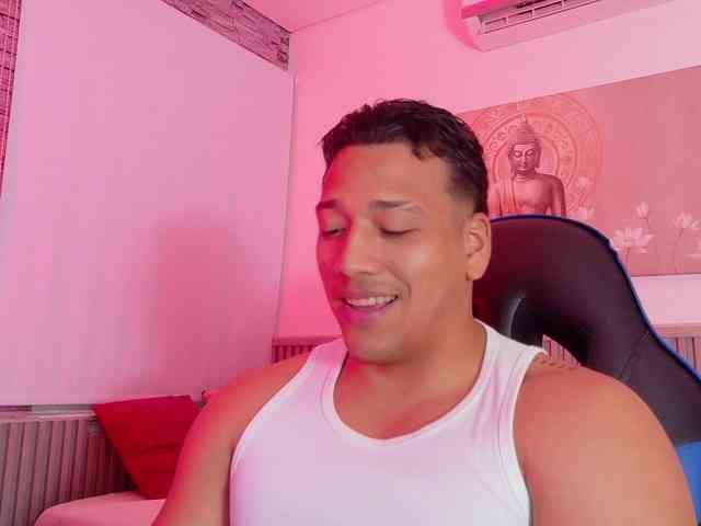 Tom-Muscle Tom-Muscle