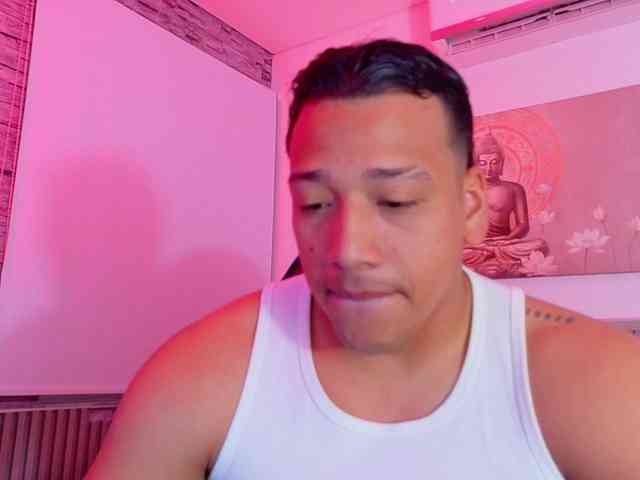 Tom-Muscle Tom-Muscle