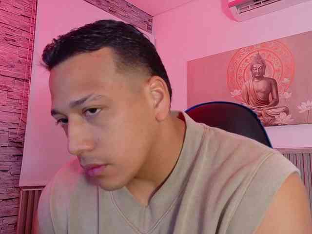 Tom-Muscle Tom-Muscle