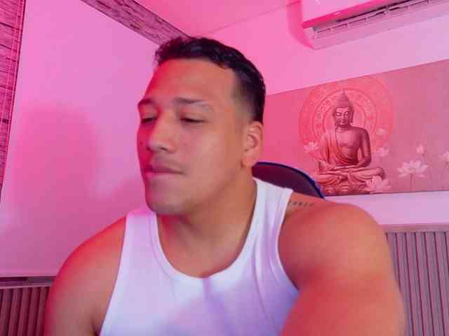 Tom-Muscle Tom-Muscle