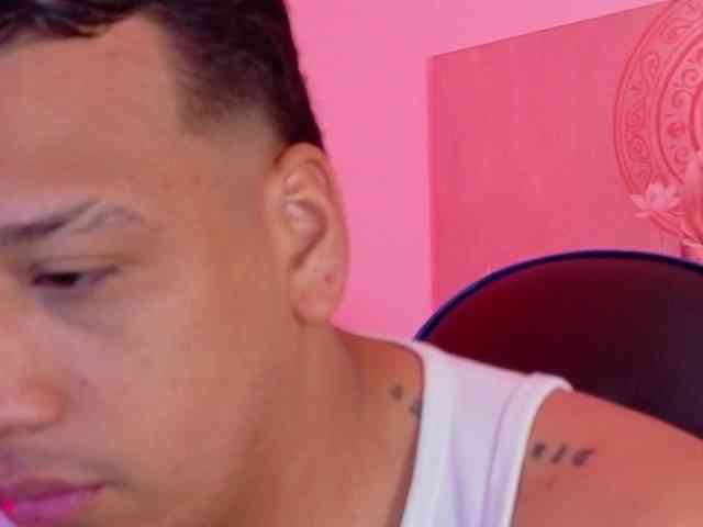 Tom-Muscle Tom-Muscle