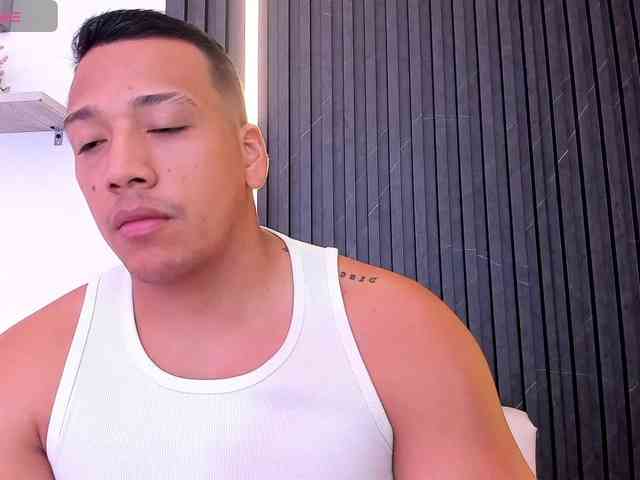 Tom-Muscle Tom-Muscle