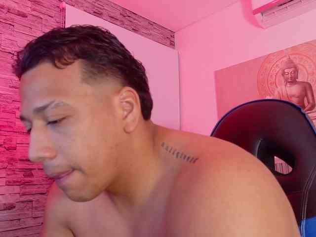 Tom-Muscle Tom-Muscle