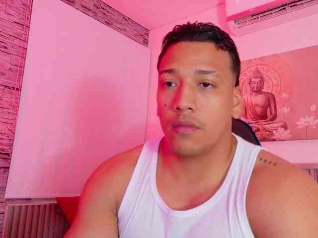 Tom-Muscle Tom-Muscle