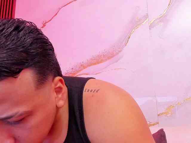 Tom-Muscle Tom-Muscle