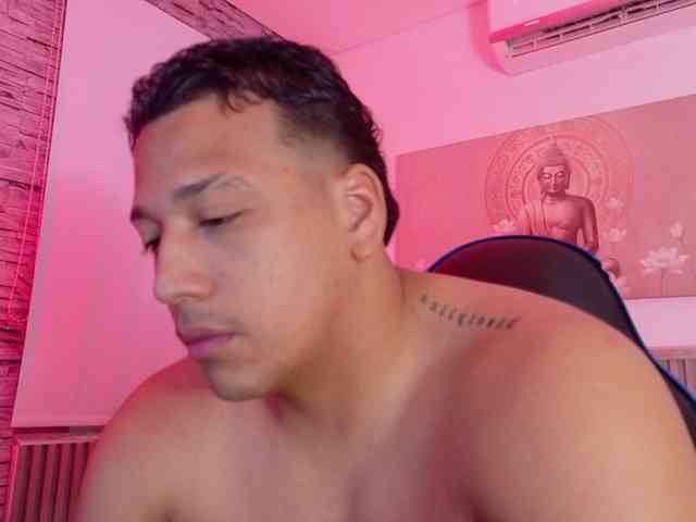 Tom-Muscle Tom-Muscle