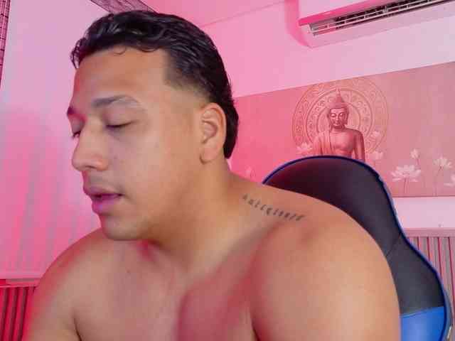 Tom-Muscle Tom-Muscle