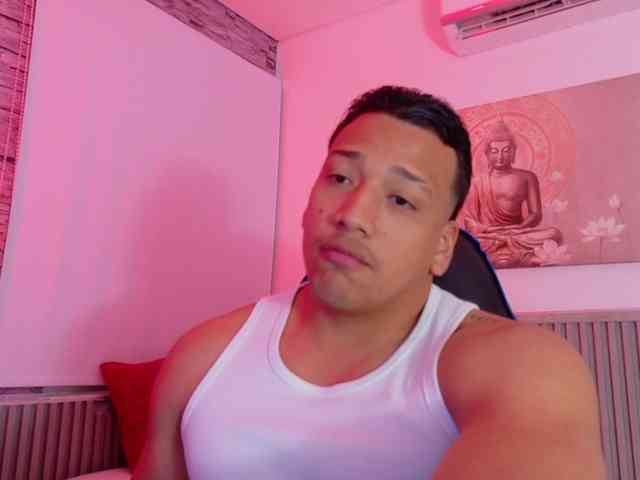 Tom-Muscle Tom-Muscle