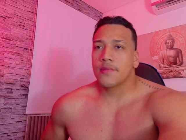 Tom-Muscle Tom-Muscle