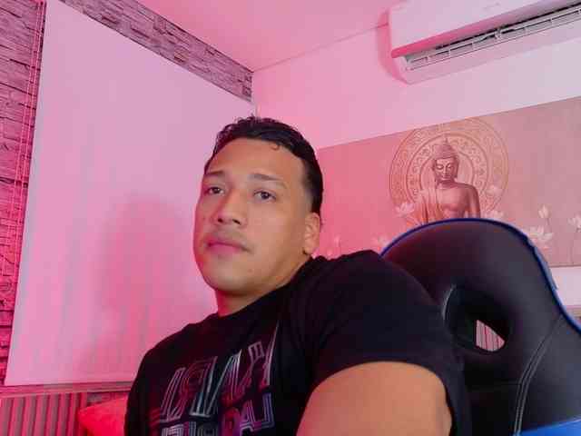 Tom-Muscle Tom-Muscle