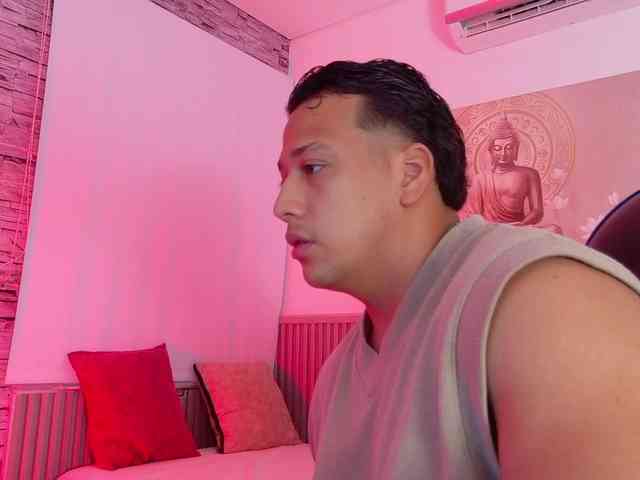 Tom-Muscle Tom-Muscle