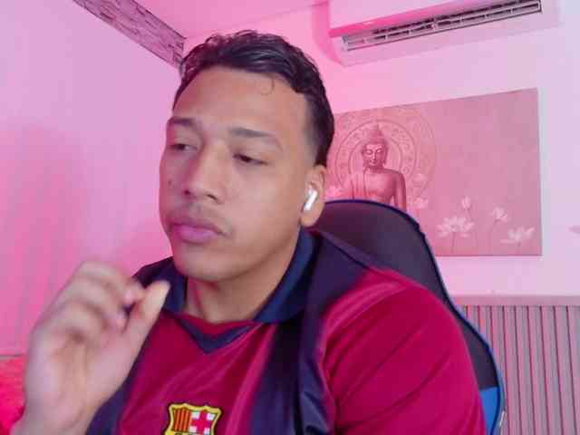 Tom-Muscle Tom-Muscle