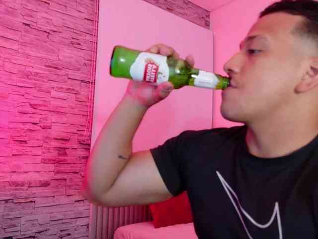 Tom-Muscle Tom-Muscle